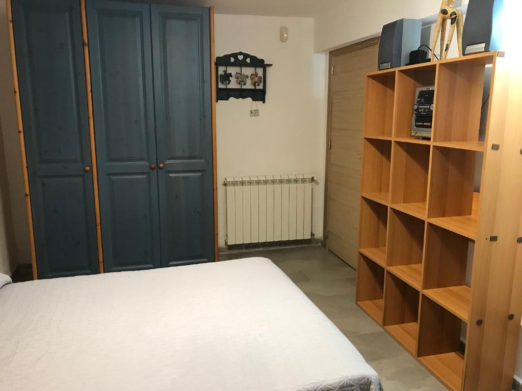 A bed or beds in a room at Villa Le Lanterne Pool & Relax