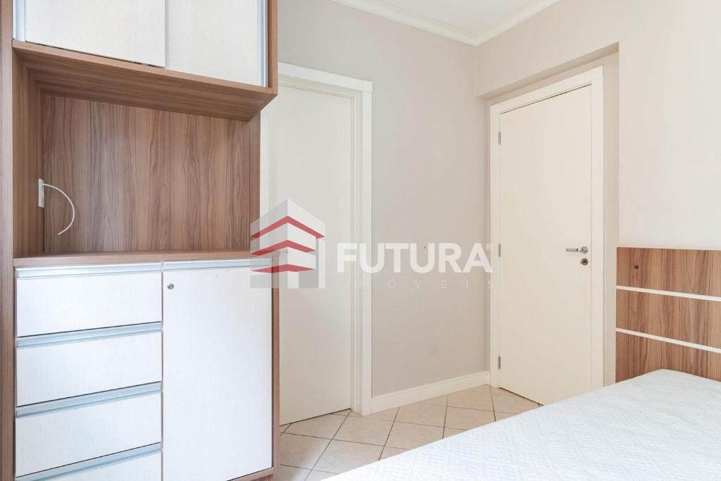  Apartamento poucos metros da praia (LA083E)
