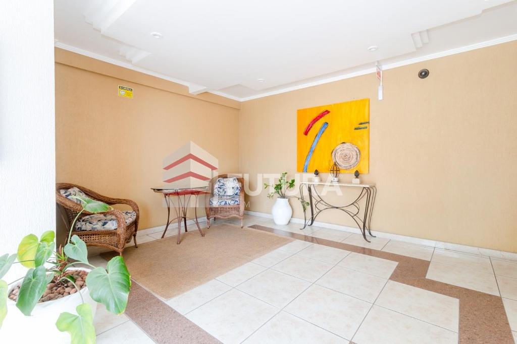  Apartamento poucos metros da praia (LA083E)