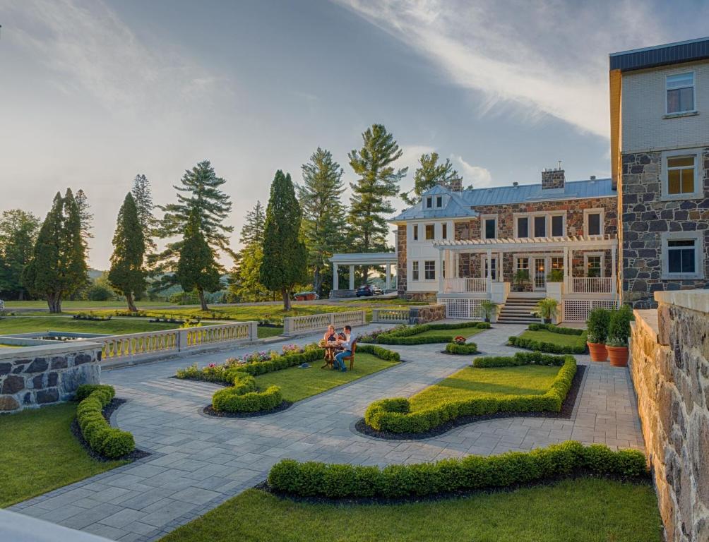 Zahrada ubytování StoneHaven Le Manoir - Relais & Châteaux