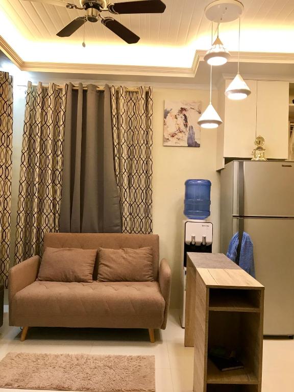 Relaxing Home at Camella Bacolod, near airport, Rockwell, terminals, famous resto - Apartamento De Dos Dormitorios