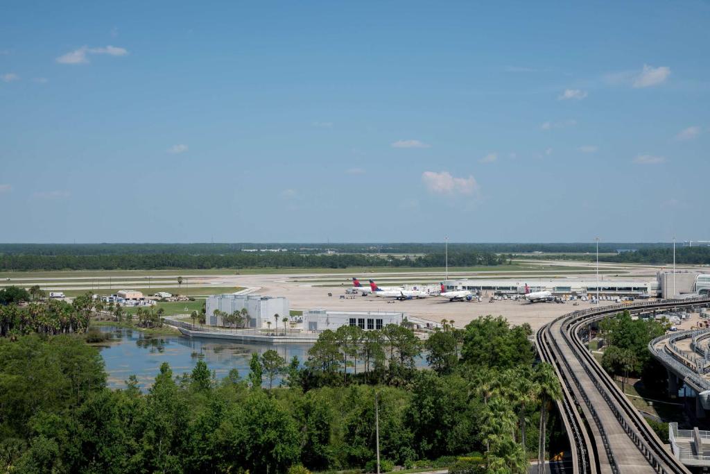 Hyatt Regency Orlando International Airport Hotel - 