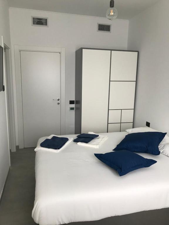 Feel@Home Apartment+Rooms - 15