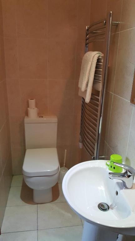 Airport Guest House - Single Room