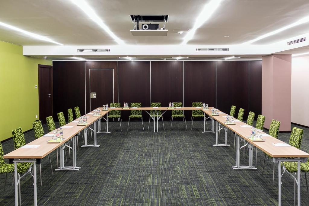 Art Hotel Szeged - Resim 35