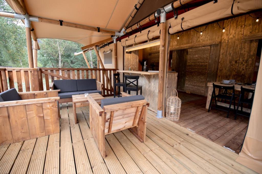 Posezení v ubytování Glamping Can Bora Lodges