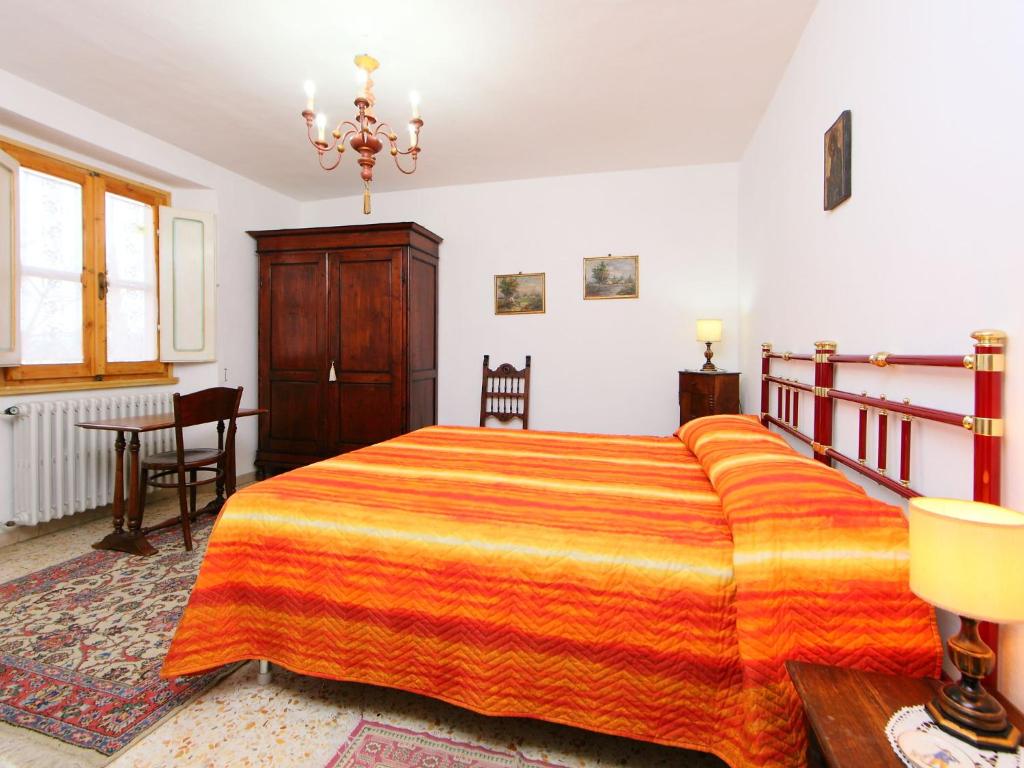 Posteľ alebo postele v izbe v ubytovaní Apartment Matteuzzi by Interhome