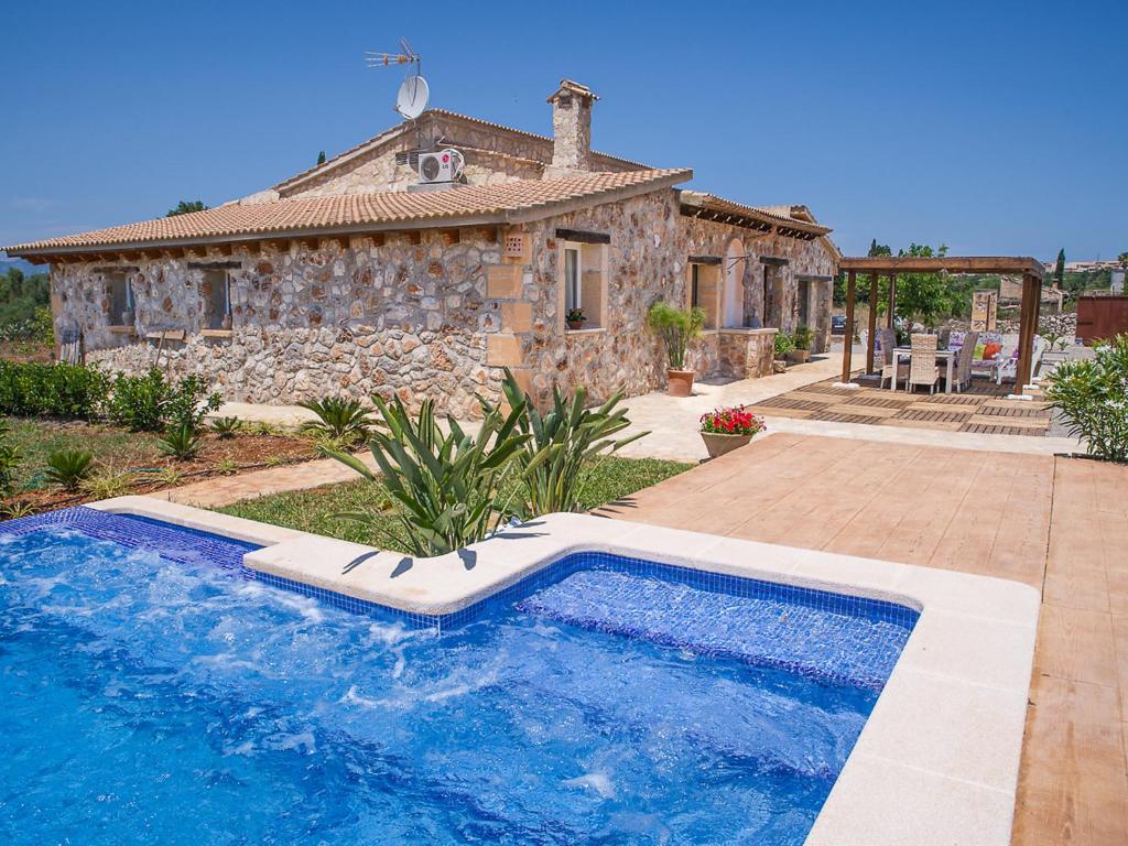 Kolam renang di atau dekat dengan Villa Els Pins by Interhome