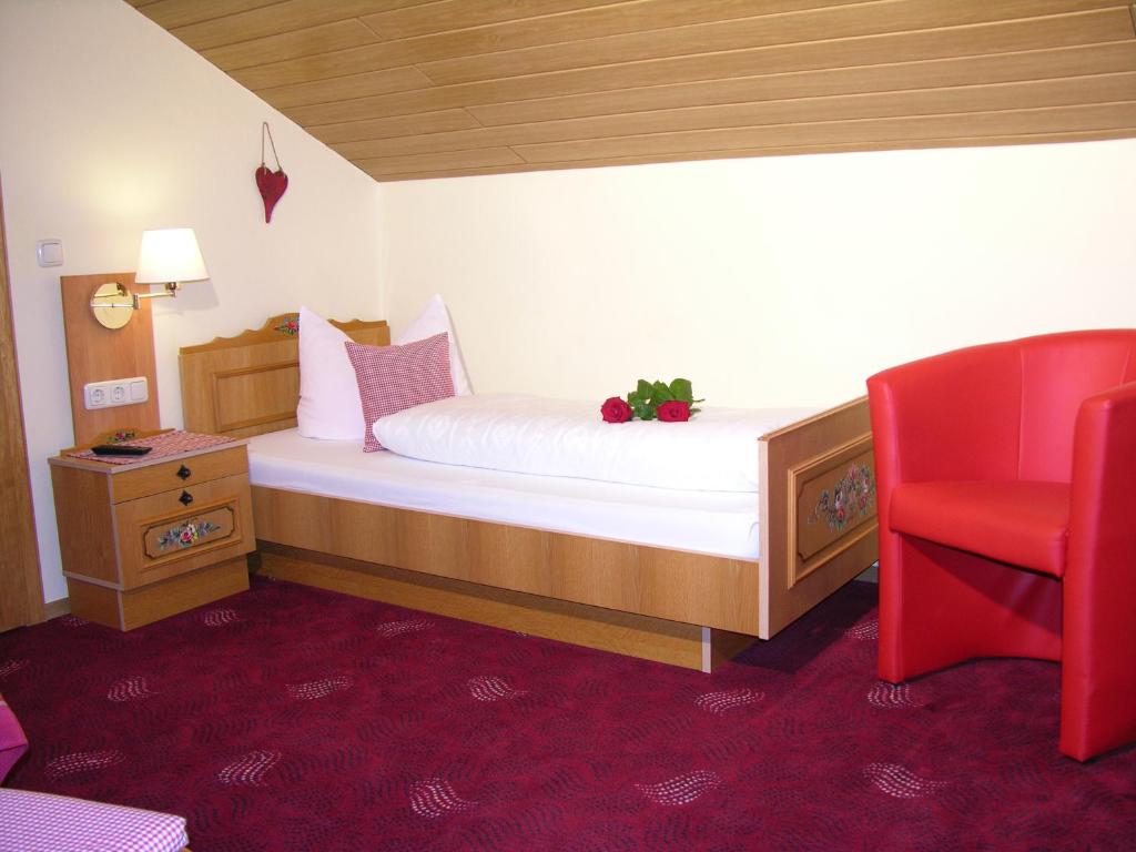 Postel nebo postele na pokoji v ubytování GarniHotel - Arberblick