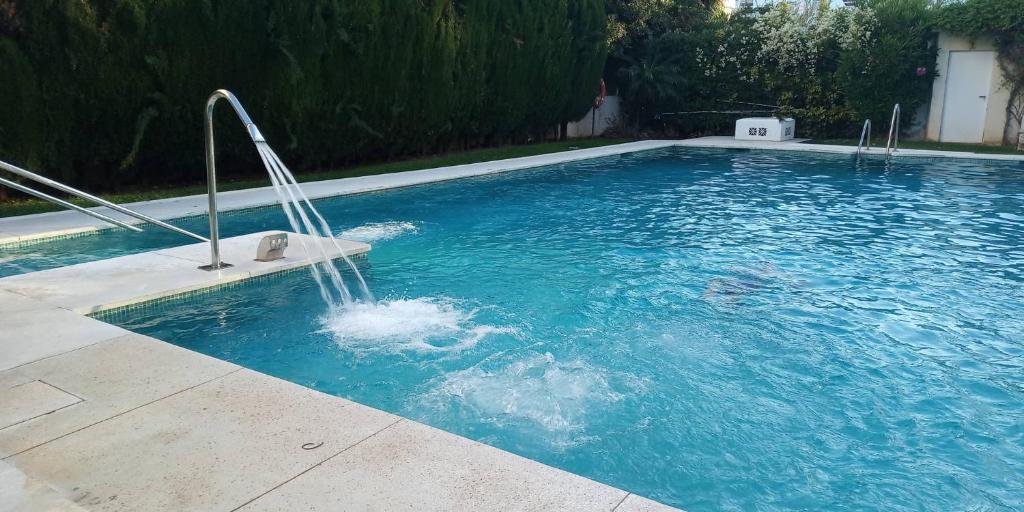 PUERTO BANUS second line beach with private parking and pool ...