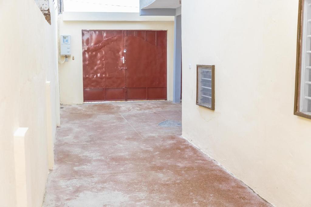 Appartement F4 Climatisé RDC à Totsi près de la maison ADEBAYOR - Apartamento De Tres Habitaciones