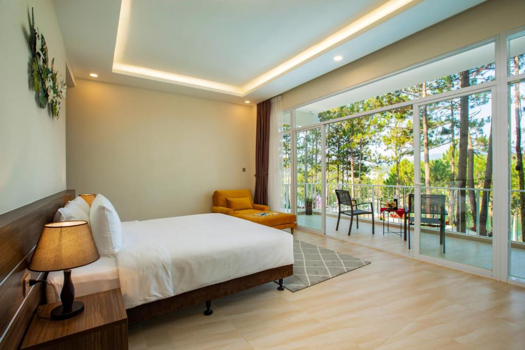 Suite Nhìn Ra Hồ