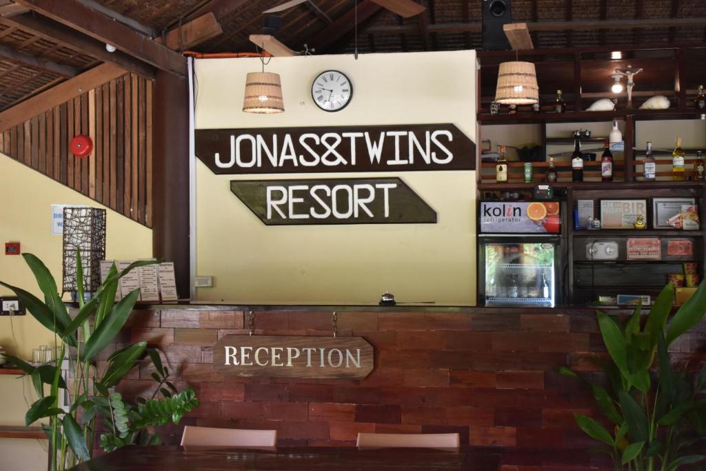 Vstupní hala nebo recepce v ubytování Jonas and Twins Resort