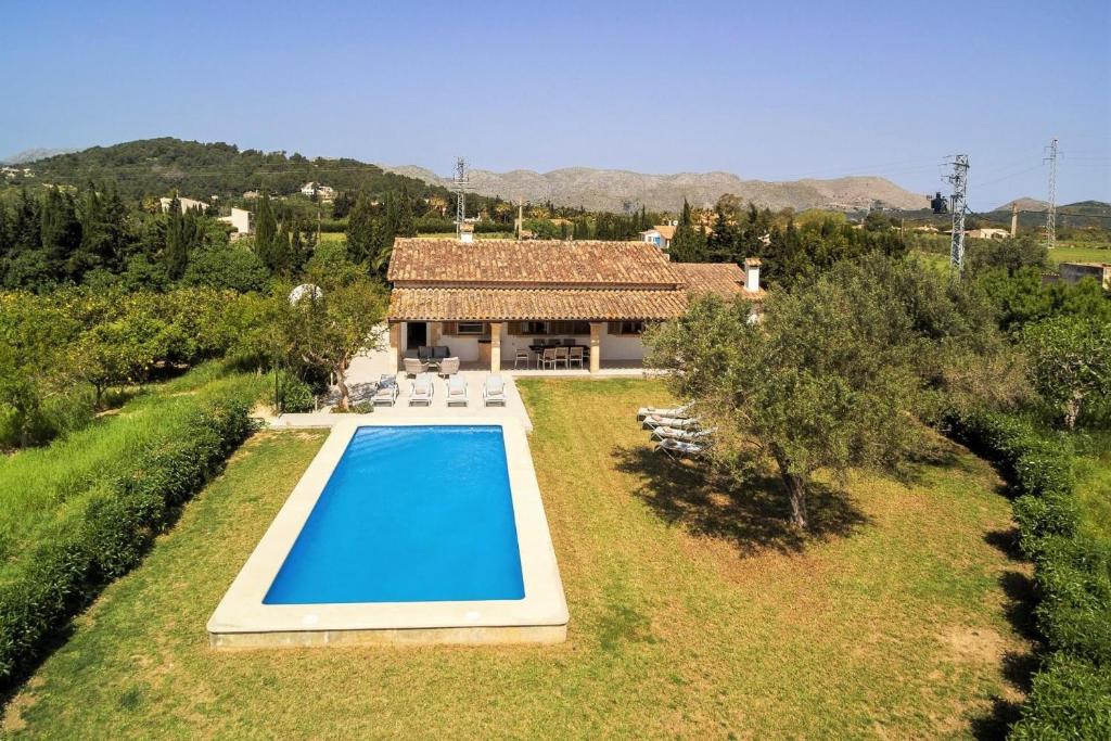 Bazén v ubytování Villa Lidia by Sealand Villas nebo v jeho okolí