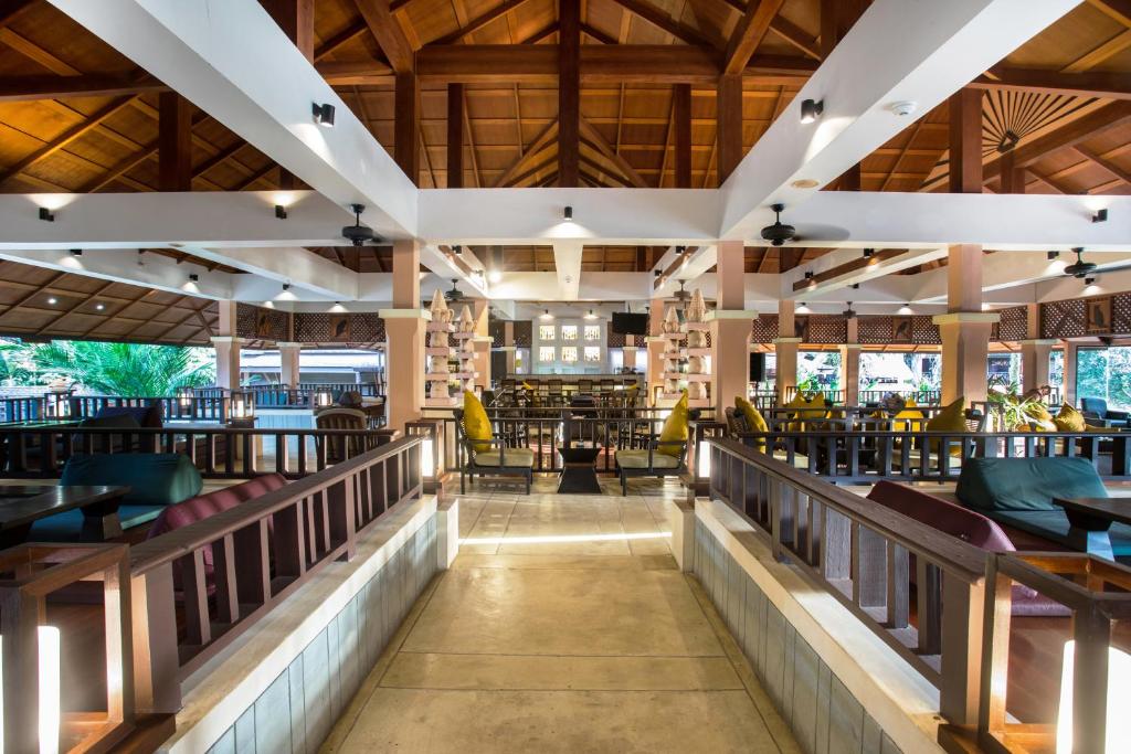 Restaurace v ubytování Khaolak Merlin Resort