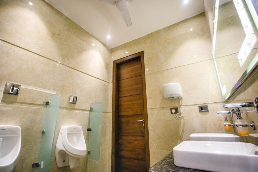 Koupelna v ubytování Hotel Ten Square, India