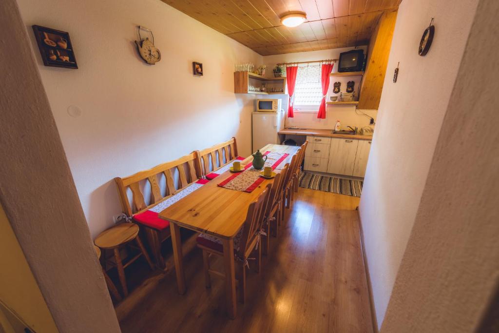 Kuchyň nebo kuchyňský kout v ubytování Apartmán u Paťka Zuberec