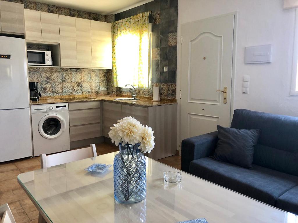 Kuchyň nebo kuchyňský kout v ubytování Apartamento Triana II Bolonia, Tarifa