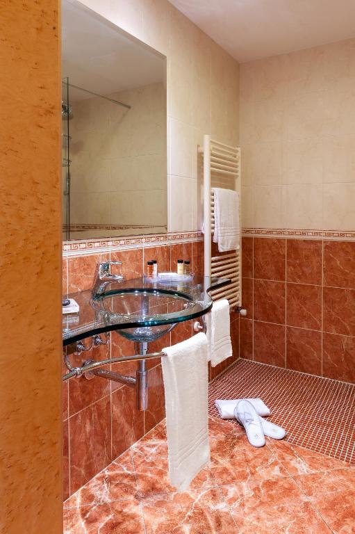 Koupelna v ubytování Agora' Palace Hotel
