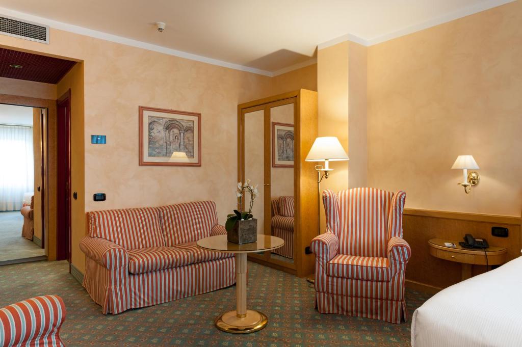 Posezení v ubytování Agora' Palace Hotel