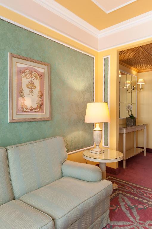 Posezení v ubytování Agora' Palace Hotel