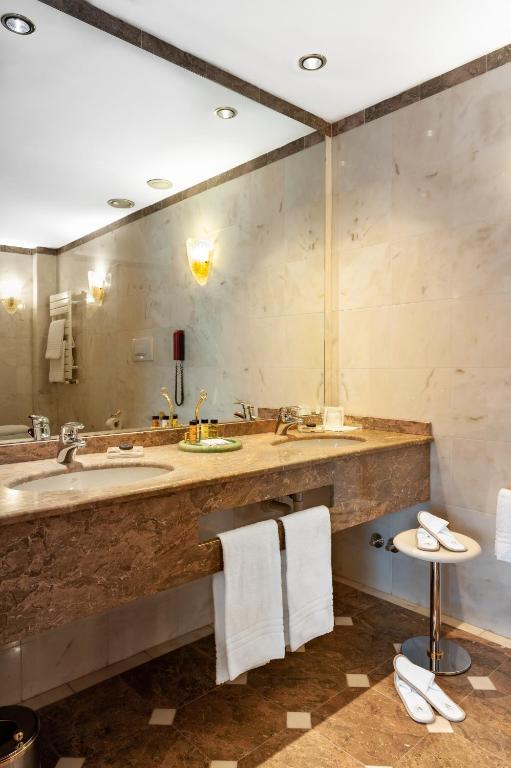 Koupelna v ubytování Agora' Palace Hotel