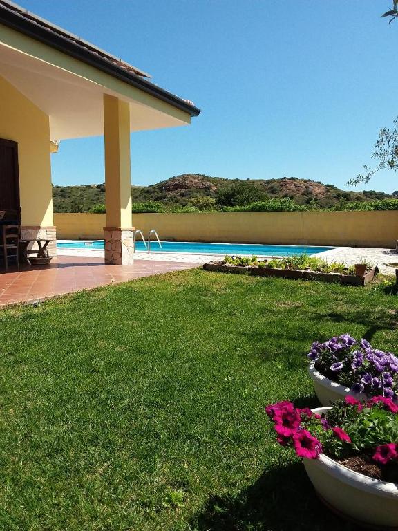 Bazén v ubytovaní B&B Il melograno alebo v jeho blízkosti