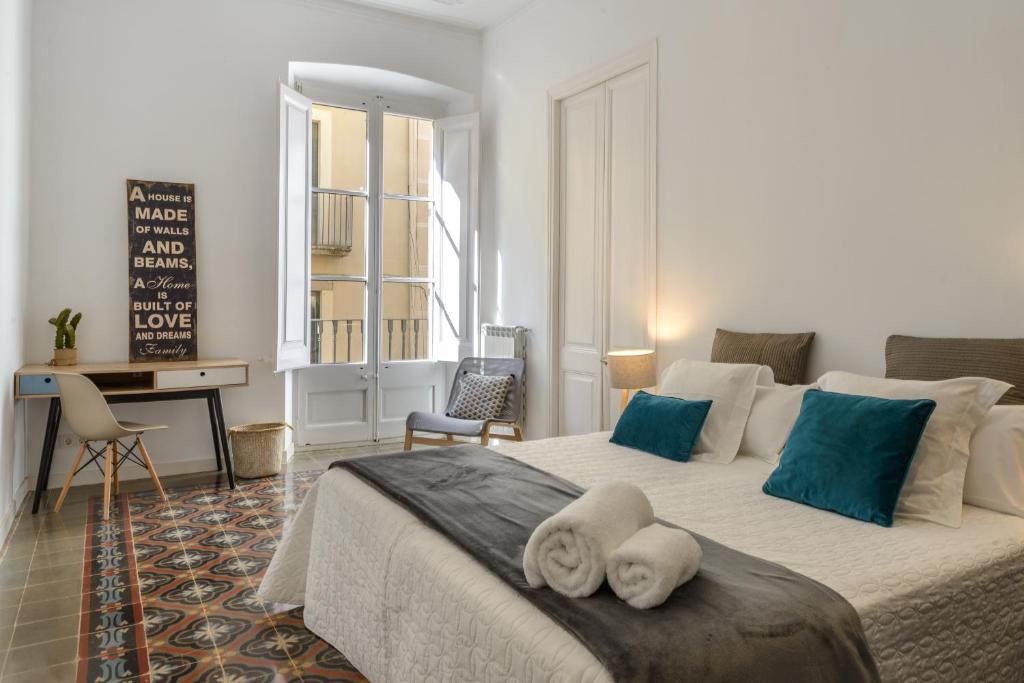 APG Carrer Nou 10, Girona – Updated 2022 Prices
