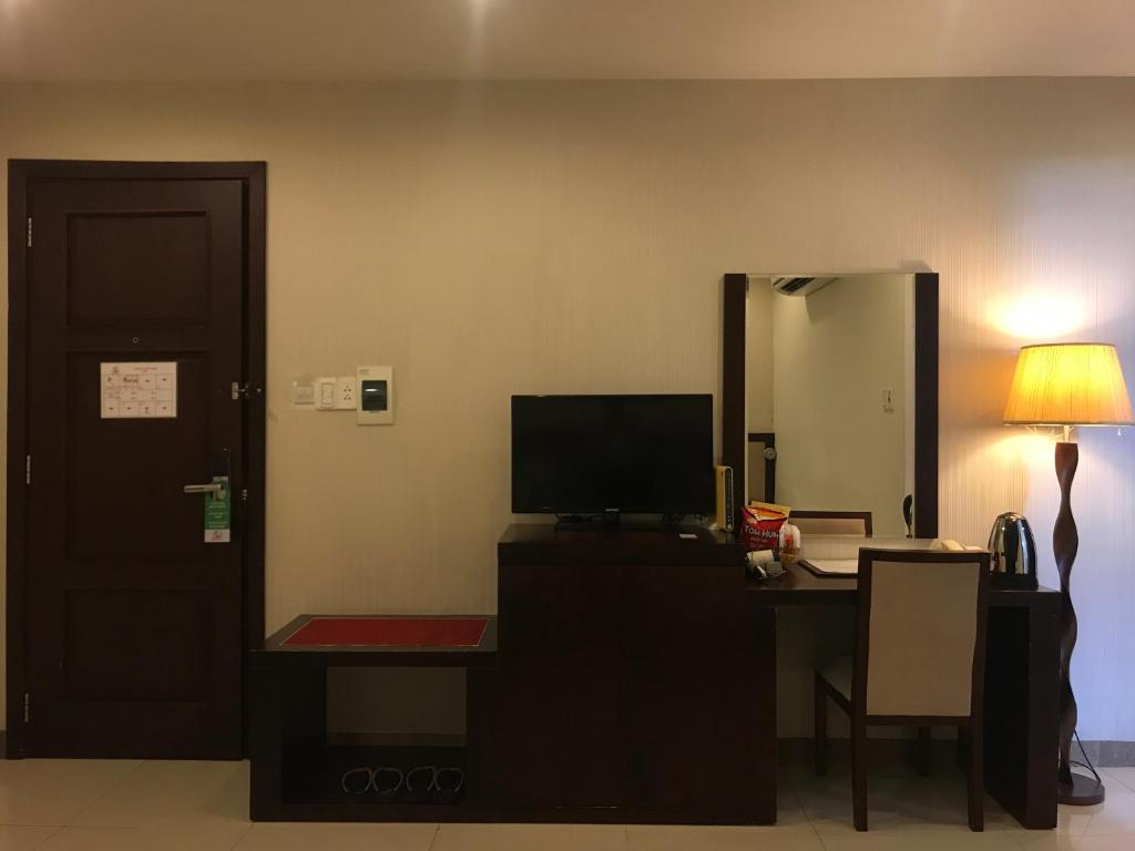 TV a/nebo společenská místnost v ubytování Hoang Sa Hotel