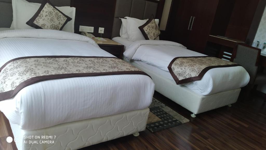 KL7 Hotel & Banquets - Deluxe Twin Room