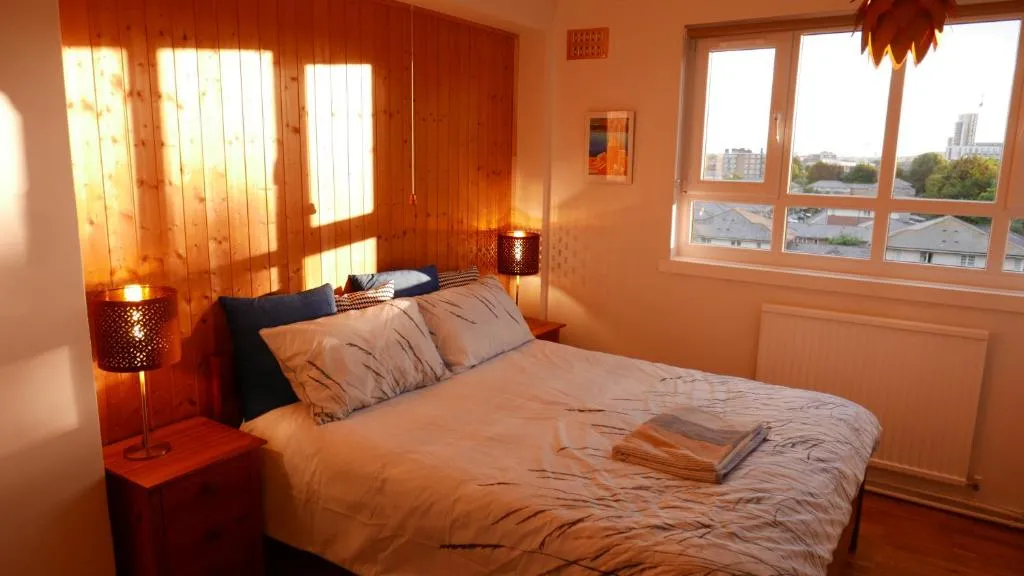 Double room with a view over north London, Londra, Marea Britanie