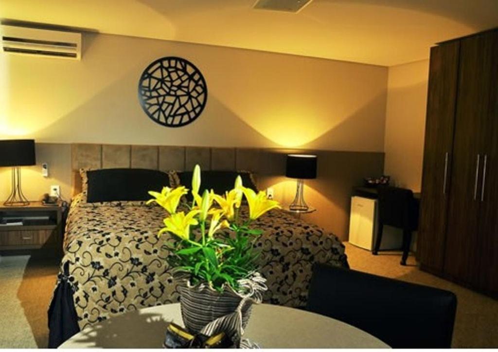  Petry Plaza Hotel