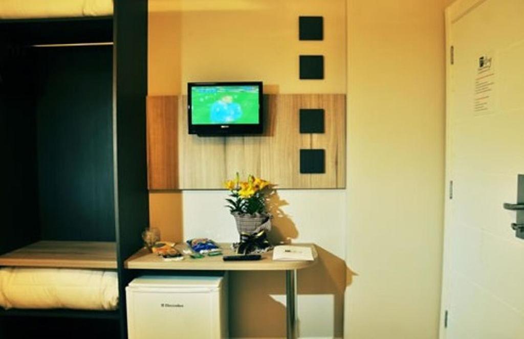  Petry Plaza Hotel