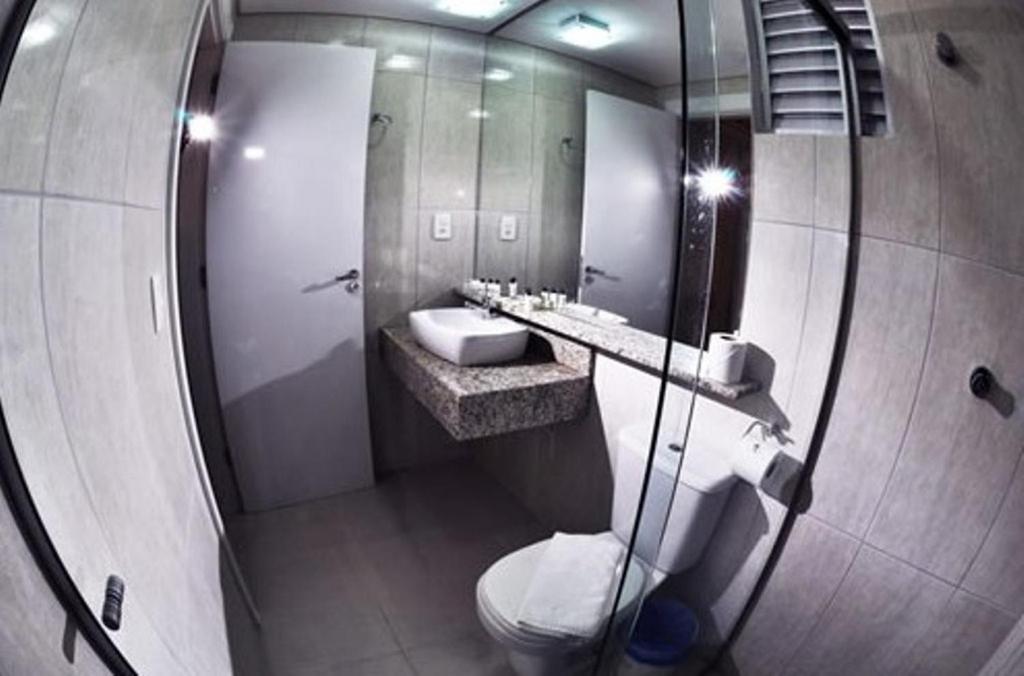  Petry Plaza Hotel