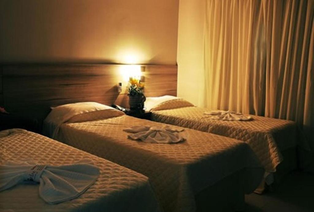  Petry Plaza Hotel