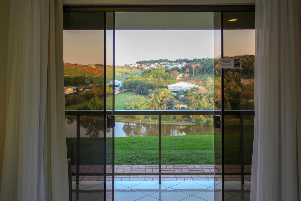  Hotel Lago Dourado