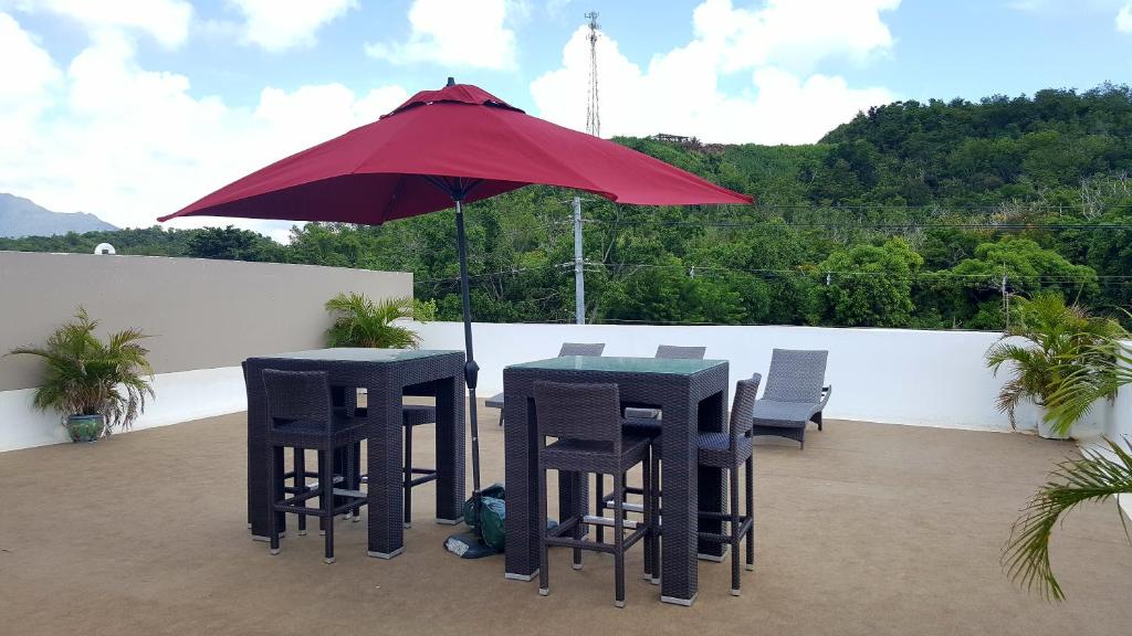 Fully Air-Conditioned Beach Front Penthouse Apartment - Apartamento De Cobertura