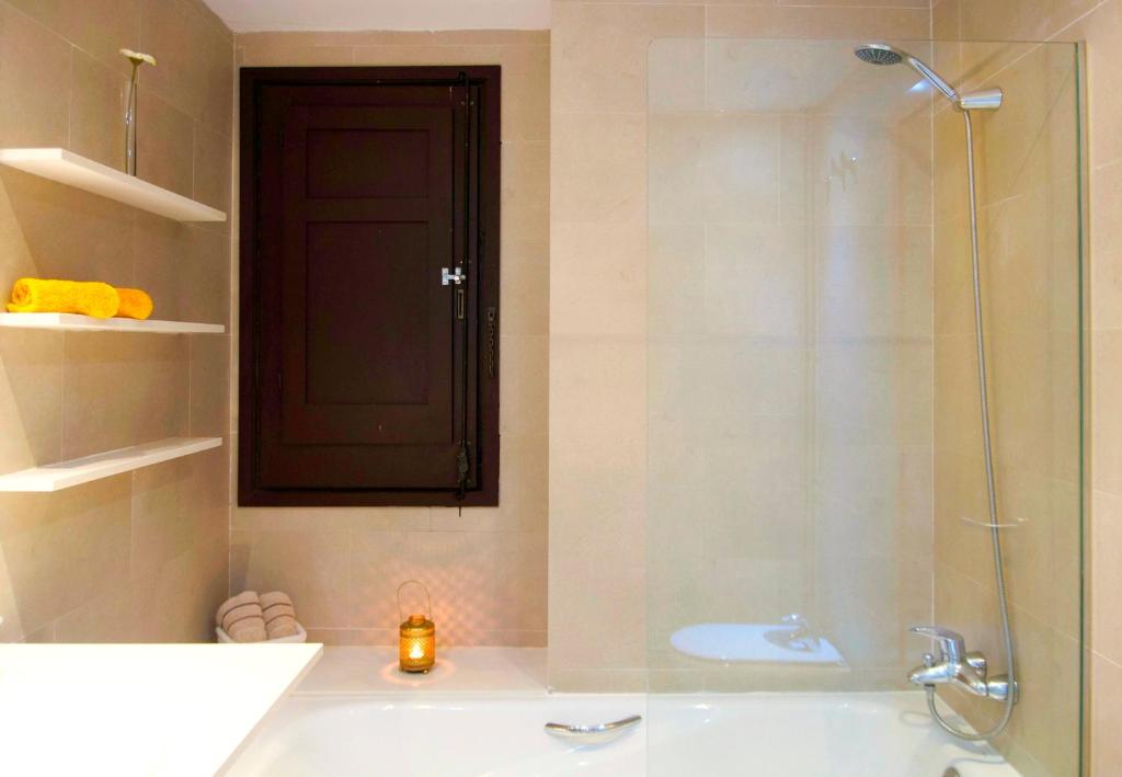 Lux Apartments Barcelona - 