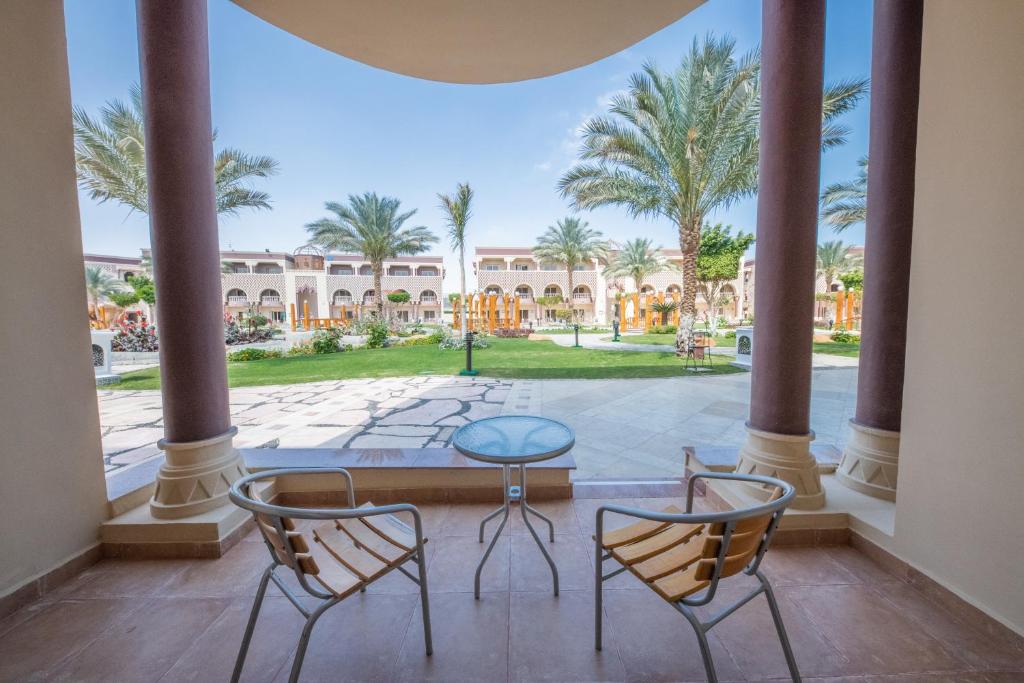 Sunrise Mamlouk Palace Resort - 5