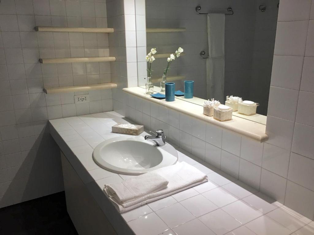 A bathroom at Carlos BCS2 - Sanremo Center Suite -