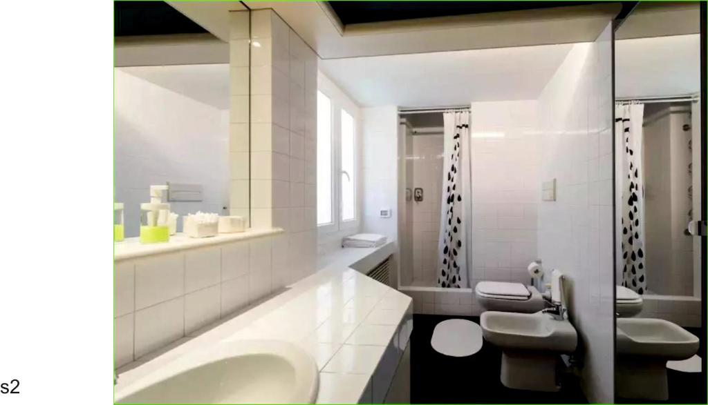 A bathroom at Carlos BCS2 - Sanremo Center Suite -