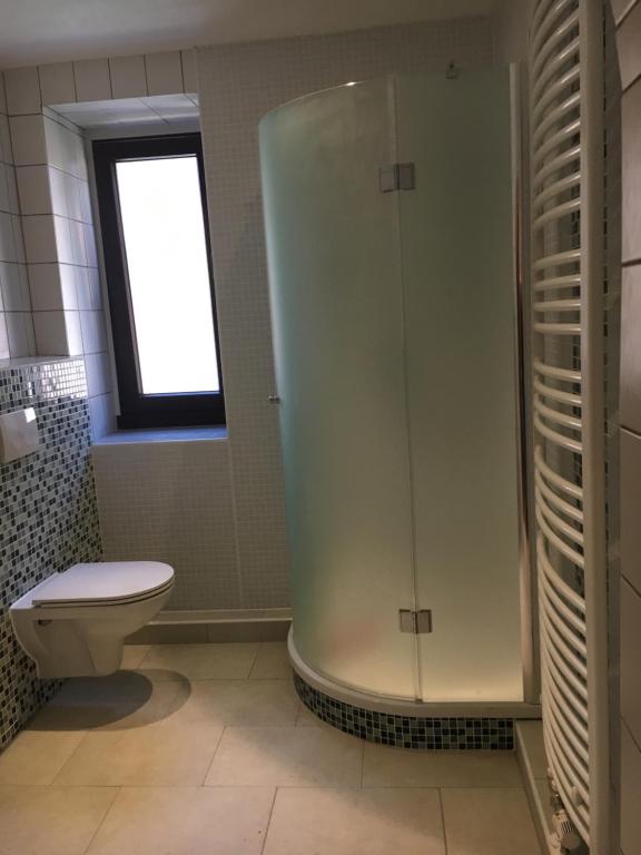 Altes Gasthaus Leuna Pension - Double Room With Extra Bed