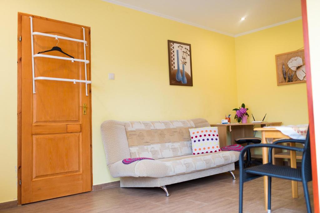 Posezení v ubytování Green Lake Airport Apartments