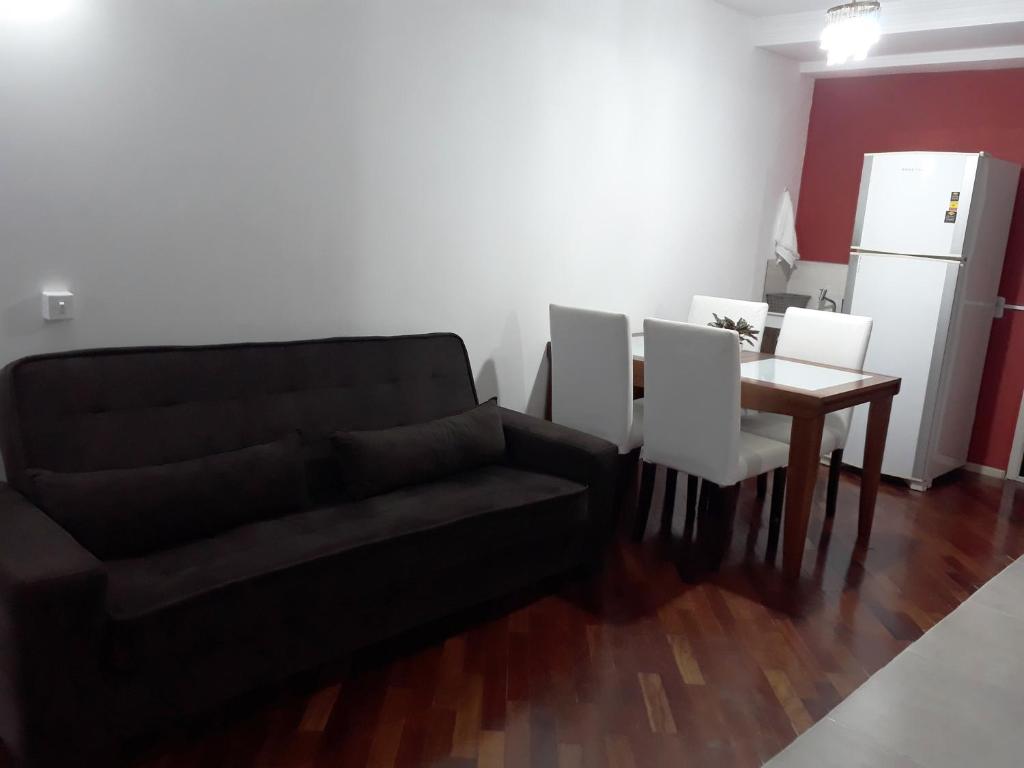  Mello's House