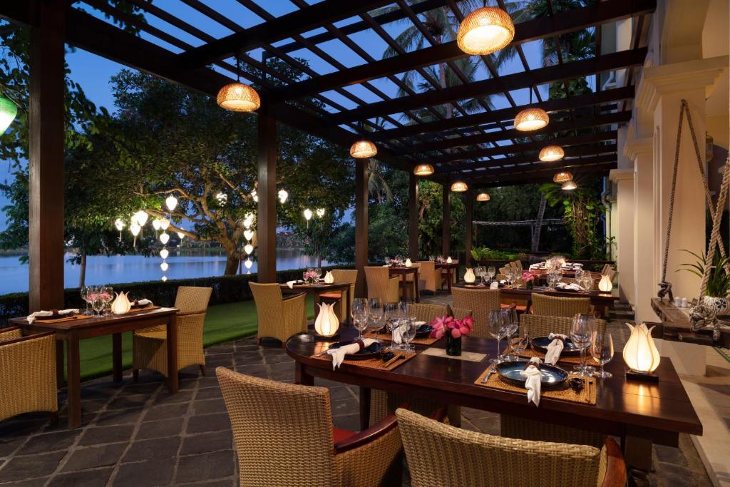 Restaurace v ubytování Anantara Hoi An Resort