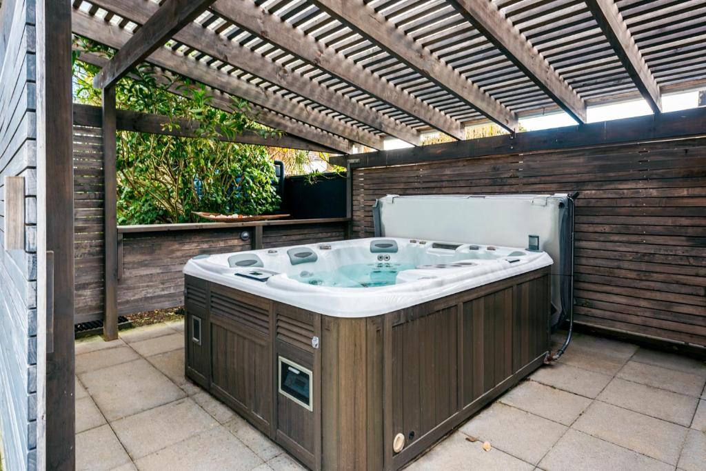Fotografie z fotogalerie ubytování Waiheke Waterfront Lodge v destinaci Oneroa