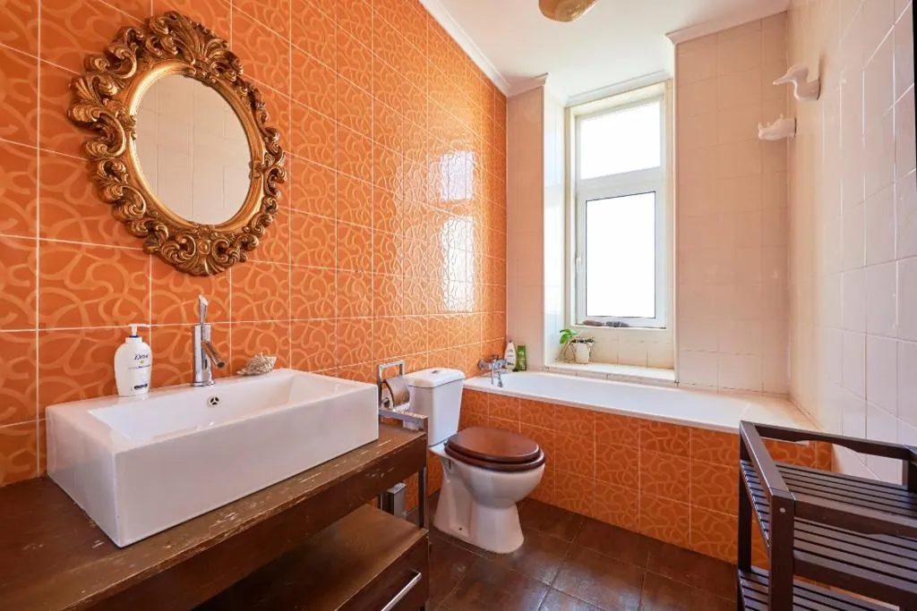 Fantastic Intendent House - your home in Lisbon, Amadora, Portugal