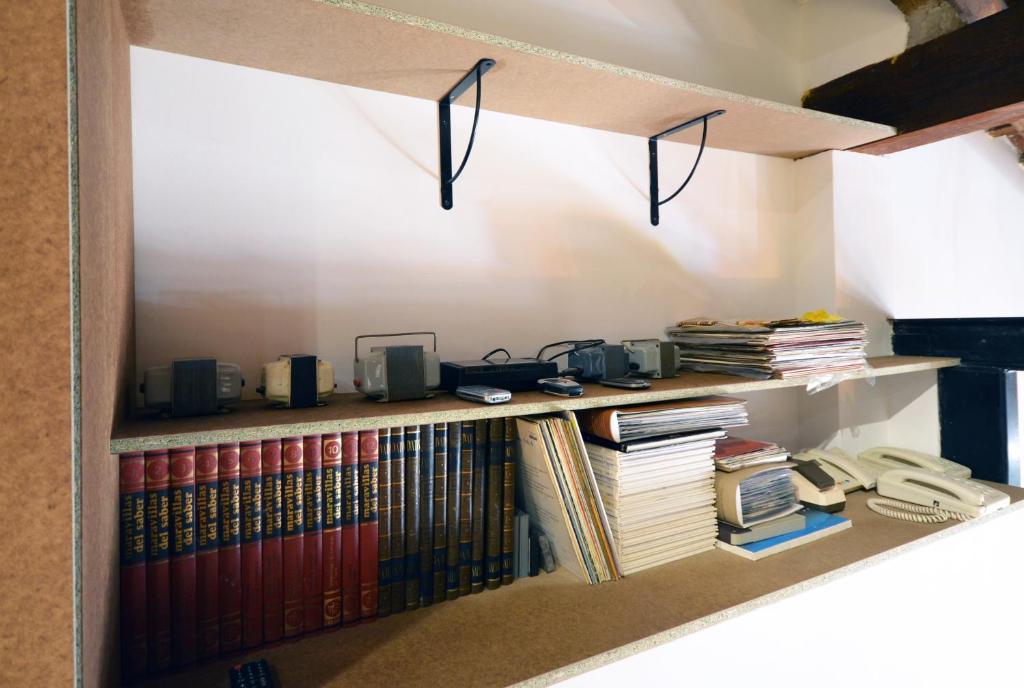 A kitchen or kitchenette at Casita en el Cabañal con Patio
