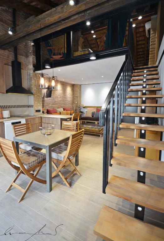 Casita en el Cabañal con Patio, Valencia – Precios ...