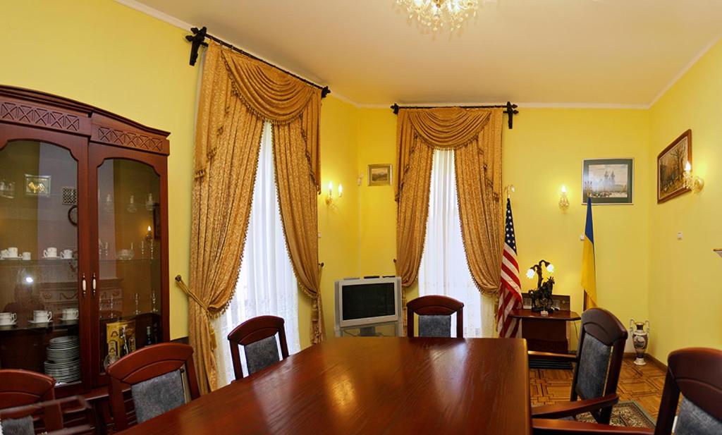 TV a/nebo společenská místnost v ubytování Hotel Star
